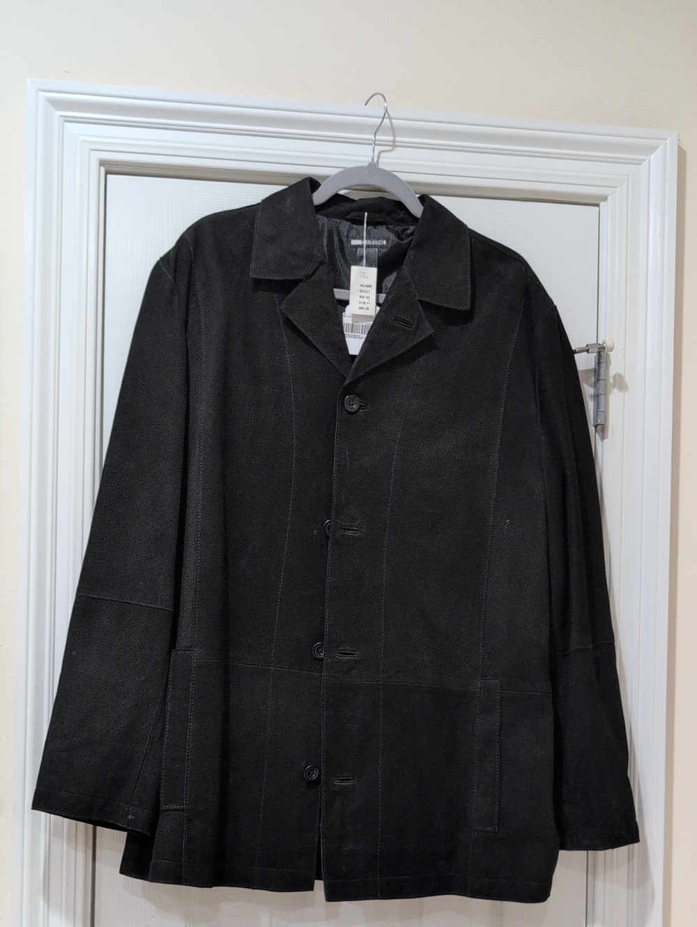 Vintage Claiborne Men's Black Suede Button Front Jacket